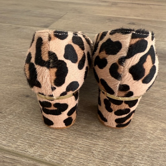 Kate Spade Leopard Print Calf hair pumps - Picture 4 of 5